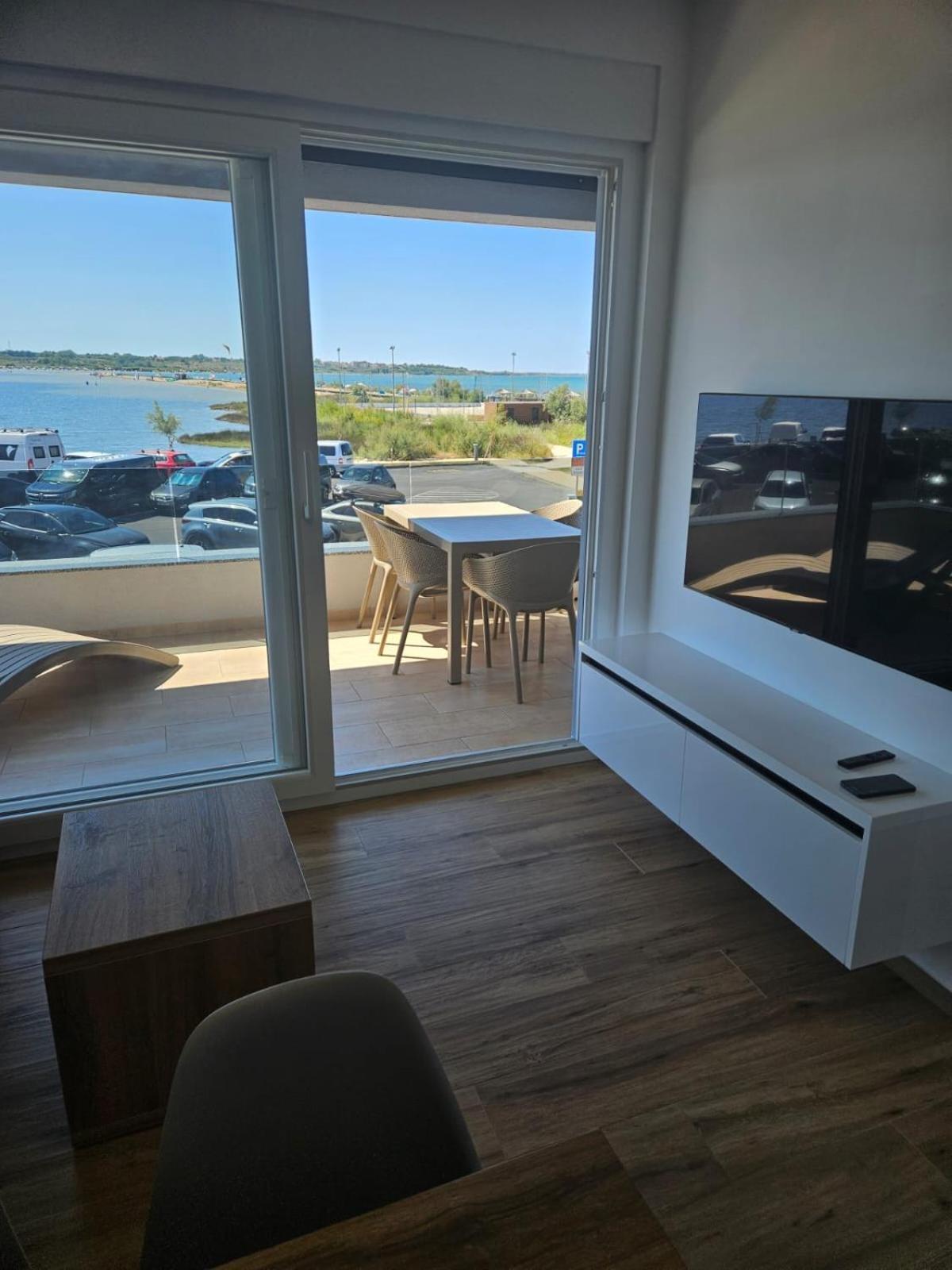 Aquavista Apartment *